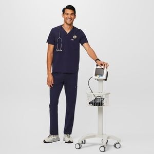 Figs “Chesic” 3 pocket men’s scrub top in Navy